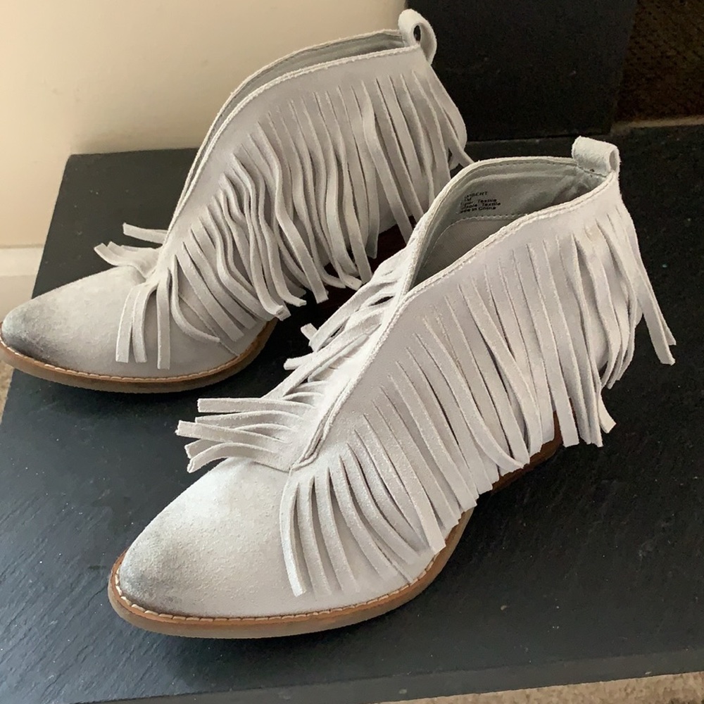 New Coconuts Gray Fringe Booties - Picture 5 of 6